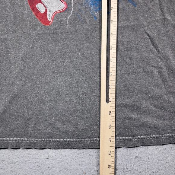 Fender‎ Shirt Men M USA Eagle Guitar American Flag Graphic Tee Rock Patriotic - Picture 6 of 8